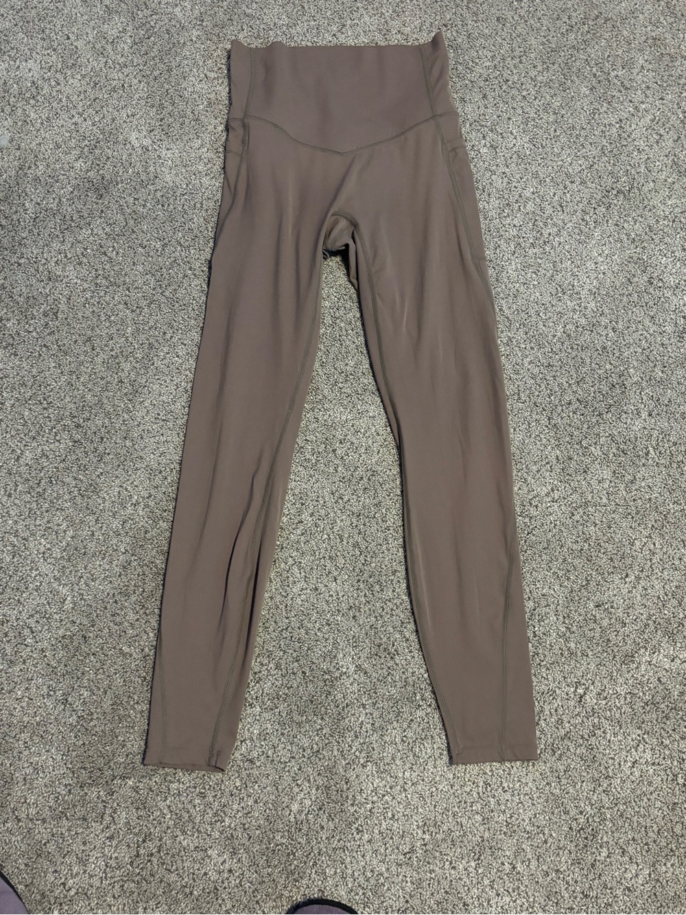 HALARA High-Waist Leggings in Taupe 7/8 length